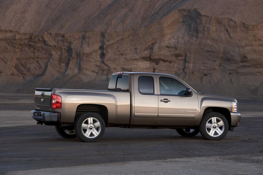  Chevrolet Silverado Extended Cab 2007 года  (фото 42 из 51)